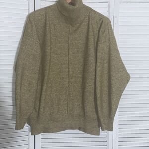 H&M Olive Green Chunky Knit Oversized Turtleneck Sweater Women’s Size Small